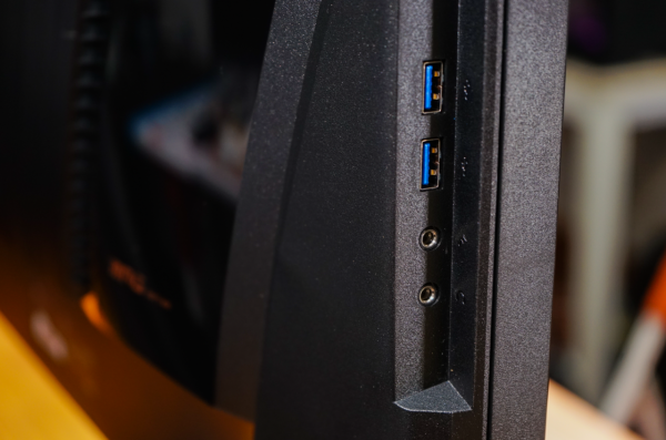 微星MPG321QRF-QD民間首發上手體驗：2K解析度真的是唯一短板？