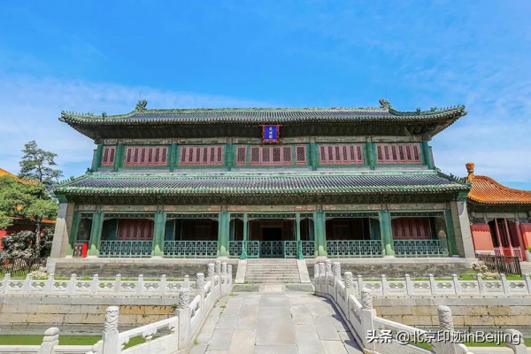 循著梁思成的手繪圖稿，到北京古蹟裡尋幽訪勝