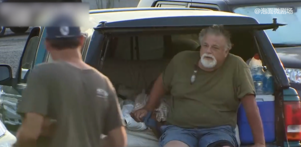 月薪一萬買不起房,美國窮人只能睡在車上,住進停車場!紀錄片 月薪一萬買不起房,美國窮人只能睡在車上,住進停車場!紀錄片