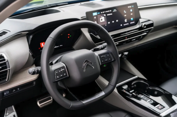 「凡爾賽長測28」滿分100，凡爾賽的試駕感受可以給90分