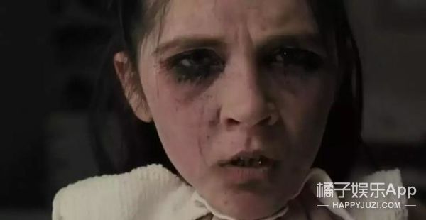 還記得《孤兒怨》裡的小女孩嗎?她長大後這麼美? 還記得《孤兒怨》裡的小女孩嗎?她長大後這麼美?