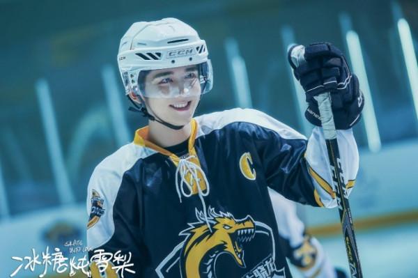 前有朱一龍車曉領頭,今有張新成童謠,網友直呼姐弟氛圍感太迷人 前有朱一龍車曉領頭,今有張新成童謠,網友直呼姐弟氛圍感太迷人