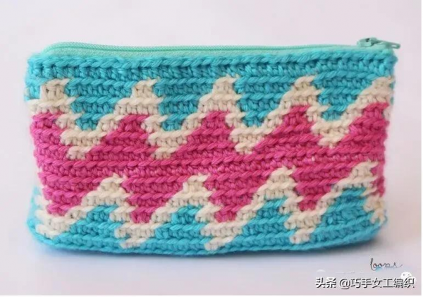 舊衣褲的拉鍊剪下來後，用鉤針戳一圈就有無數的收納