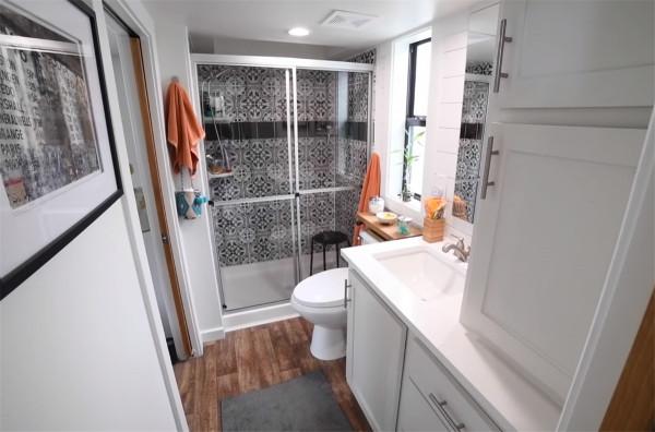 一位65歲奶奶獨居37㎡小家:利用4米層高做臥室,蝸居日子轉眼1年 一位65歲奶奶獨居37㎡小家:利用4米層高做臥室,蝸居日子轉眼1年