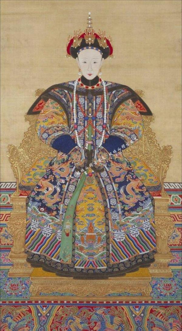 一睹清朝22個皇后真像，光緒皇后(即隆裕太后)簡直不要太&quot;好看&quot;