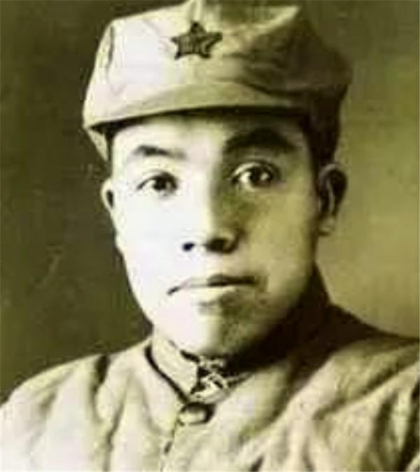 1950年，北京西單一小販被抓，彭德懷大喜：這個劊子手終於抓到了