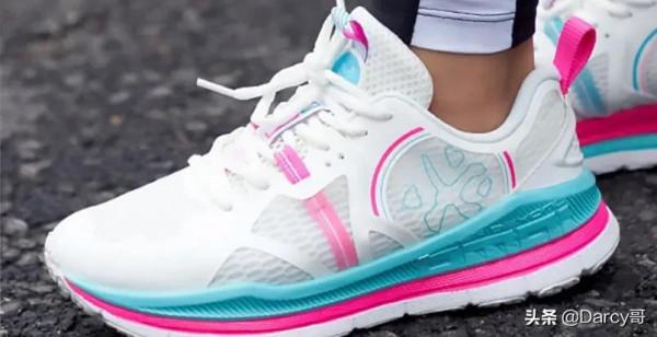為啥全球認可的國產跑鞋沒人知道,說句大實話,不會炒作做網紅 為啥全球認可的國產跑鞋沒人知道,說句大實話,不會炒作做網紅