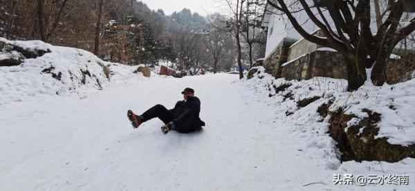 溜娃滑雪看冰瀑！西岔溝封了，去旁邊這個PIAPIA冰瀑，1小時路程