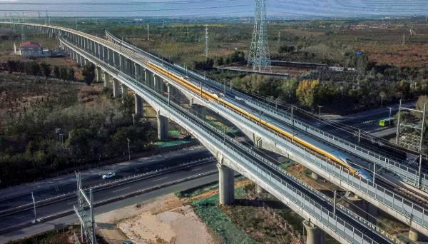 “中國很落後?”英國小夥坐了一趟中國地鐵,打臉了 “中國很落後?”英國小夥坐了一趟中國地鐵,打臉了