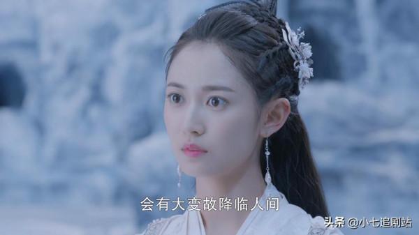 大無語！《鏡雙城》首播，三大經典場面被改，強加一堆感情戲