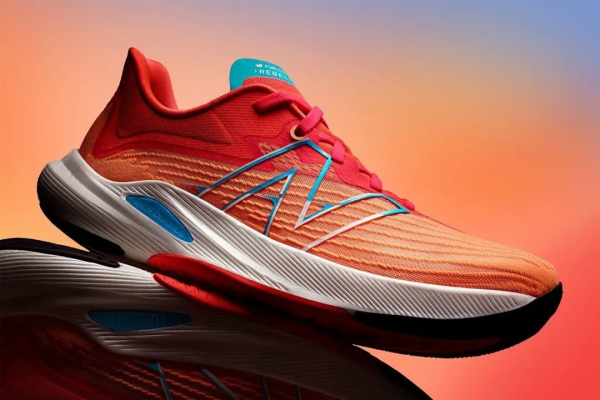 國際品牌2021跑鞋年終盤點,究竟誰是其中佼佼者? 國際品牌2021跑鞋年終盤點,究竟誰是其中佼佼者?