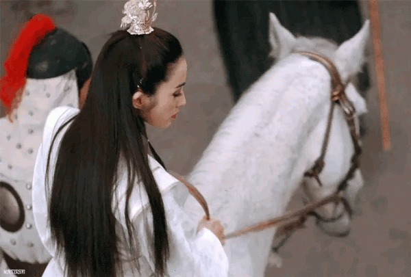 神仙打架的時代：女港星詮釋三四十年前的絕色美人有多秀色可餐
