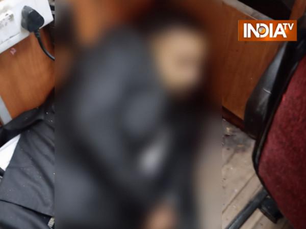 為了報仇,印度兩名殺手偽裝成律師,在法庭裡槍殺了黑幫老大 為了報仇,印度兩名殺手偽裝成律師,在法庭裡槍殺了黑幫老大