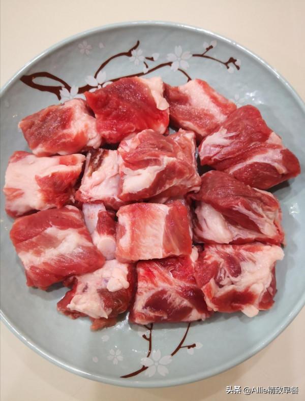 早餐不知道吃什麼，看看我的營養早餐，有葷有素有粗糧，真全面