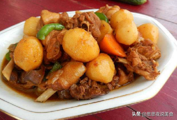 燉雞怎麼做才好吃？掌握好三點竅門，雞肉軟嫩不柴，香濃不腥