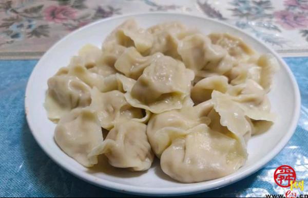 泉水人家“掌勺”元宵宴生圖流出……呀!圓滾滾又紅亮亮真解饞 泉水人家“掌勺”元宵宴生圖流出……呀!圓滾滾又紅亮亮真解饞