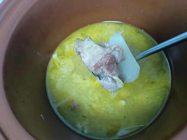 把丈母孃家養了4年的大鵝拿回家,一隻鵝做了4道硬菜,簡直太香了 把丈母孃家養了4年的大鵝拿回家,一隻鵝做了4道硬菜,簡直太香了