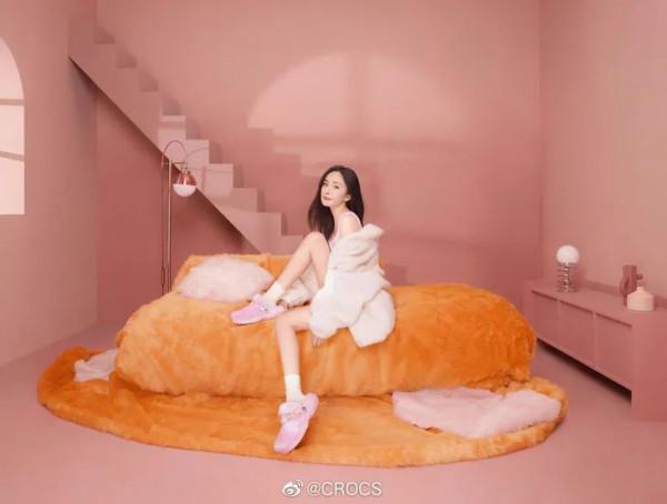 蛤?宋祖兒已經穿上毛毛靴了? 蛤?宋祖兒已經穿上毛毛靴了?