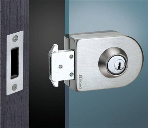 老式固力鎖怎樣開鎖？如何選購合適的門鎖？