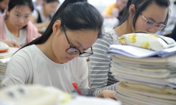 高中競選班幹部需要注意哪些？分析利弊因素，不要讓學生錯失機會