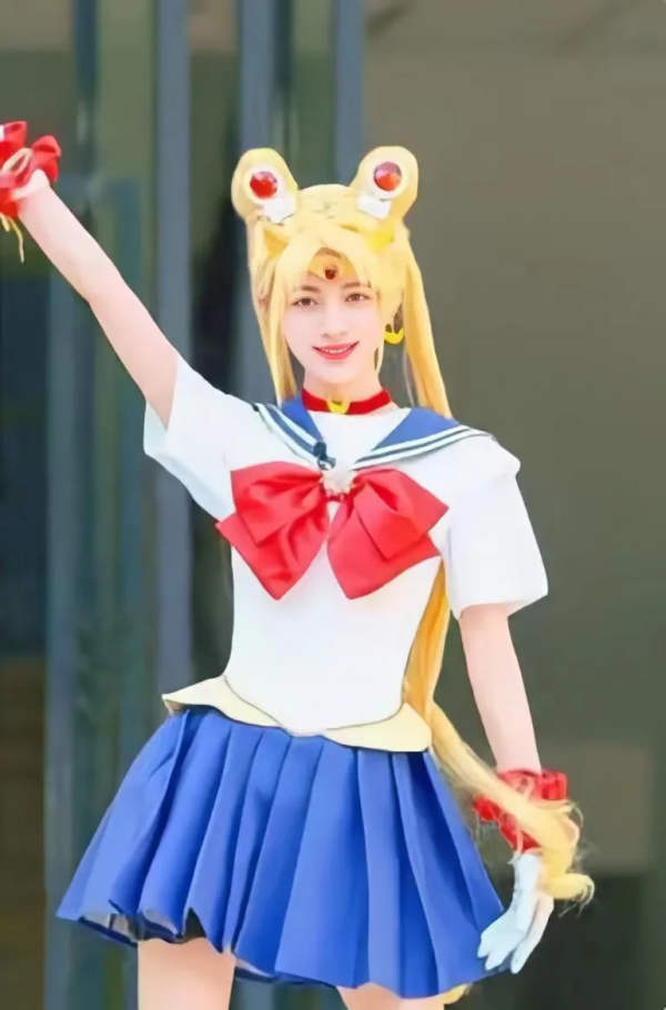 當明星撞臉動漫角色，輕鬆打破次元壁！普通人原來也能擁有漫畫臉