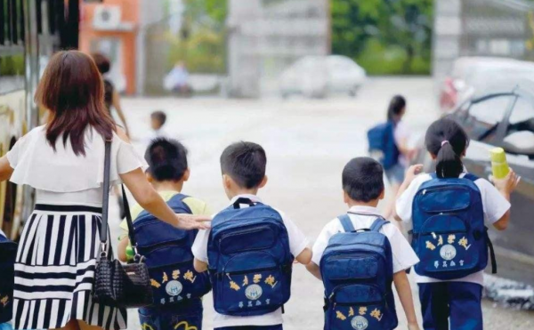 人口警報已拉響,二胎、三胎催生不起作用,專家再發新建議 人口警報已拉響,二胎、三胎催生不起作用,專家再發新建議