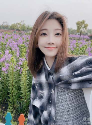 回顧馮提莫的從業經歷，從主播到明星，她的成功是可以複製的