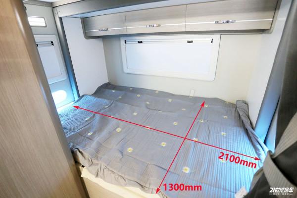 國產6.5T依維柯歐勝底盤加持,穩!實拍2022款中意極致雙拓展房車 國產6.5T依維柯歐勝底盤加持,穩!實拍2022款中意極致雙拓展房車