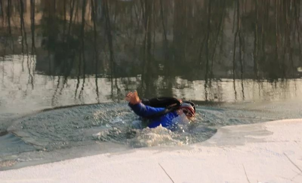 年僅21歲!四川00後邊防戰士冰河救戰友壯烈犧牲!掉入冰河怎麼辦 年僅21歲!四川00後邊防戰士冰河救戰友壯烈犧牲!掉入冰河怎麼辦