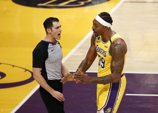 詹姆斯暗諷霍華德?下個賽季的湖人更衣室沒了杜德利恐要出亂子 詹姆斯暗諷霍華德?下個賽季的湖人更衣室沒了杜德利恐要出亂子