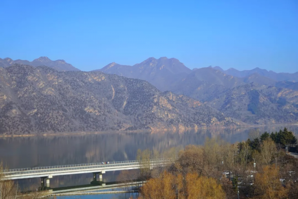 京郊這家酒店，依山傍水，簡直是週末度假的絕佳選擇