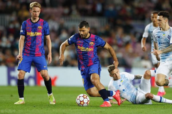 大巴黎內訌!梅西與伊卡爾迪鬧掰,阿奎羅有望與梅西再做隊友 大巴黎內訌!梅西與伊卡爾迪鬧掰,阿奎羅有望與梅西再做隊友