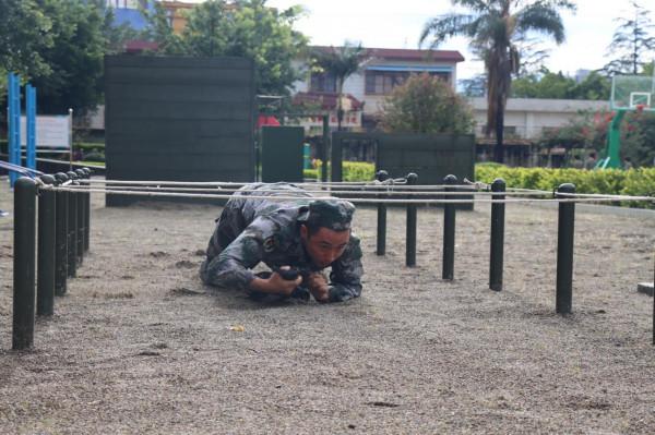 不容易 | 兩名士兵提幹!一南一北,士兵變“準”軍官 不容易 | 兩名士兵提幹!一南一北,士兵變“準”軍官