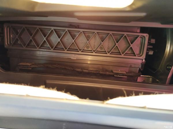 老炮·江淮瑞風S7更換空調濾芯詳細教程 老炮·江淮瑞風S7更換空調濾芯詳細教程