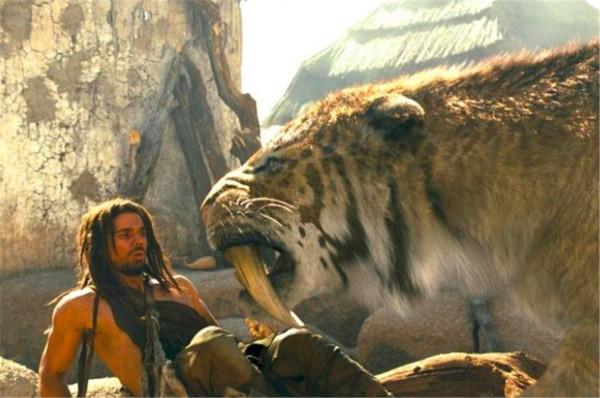 史前人類處於食物鏈頂端？科學家發現，古人類曾是馬刀齒貓的主食