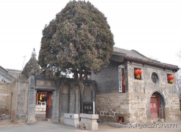 六百多年的古戲臺 六百多年的古戲臺