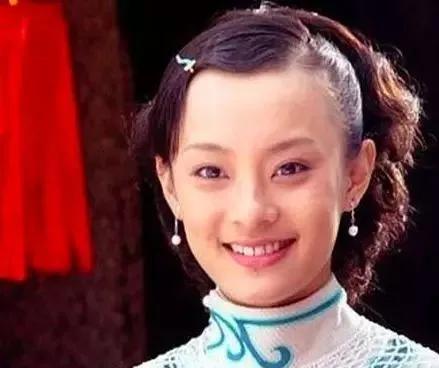 髮際線高又怎樣!盤點娛樂圈靠髮型照樣美貌的高發際線女星 髮際線高又怎樣!盤點娛樂圈靠髮型照樣美貌的高發際線女星