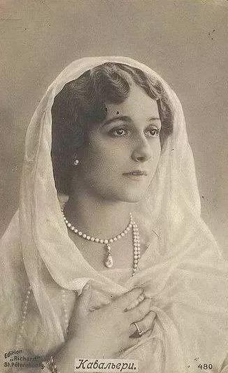 她曾經嫁給過俄國王子,慘遭拋棄,她是歐洲的傳奇女子 她曾經嫁給過俄國王子,慘遭拋棄,她是歐洲的傳奇女子