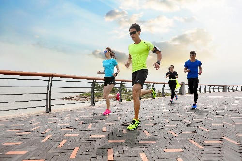 散步也需注意，這3個散步時的小細節，老年人群可多多留心