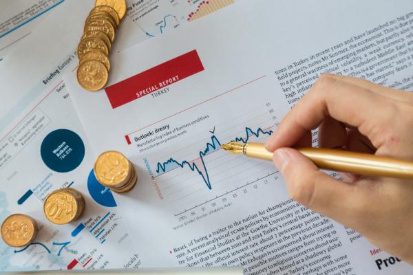 晚舟回國，用電緊張，下週A股怎麼看？晶片、電力會有行情嗎？