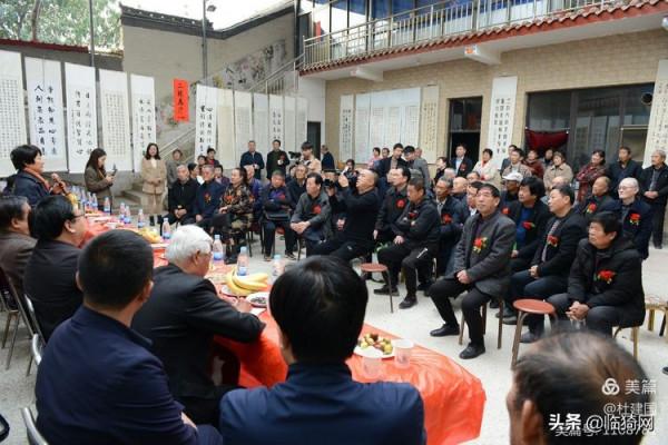 山西臨猗：叔侄倆舉辦的書法藝術個人家庭展在農家小院隆重開幕