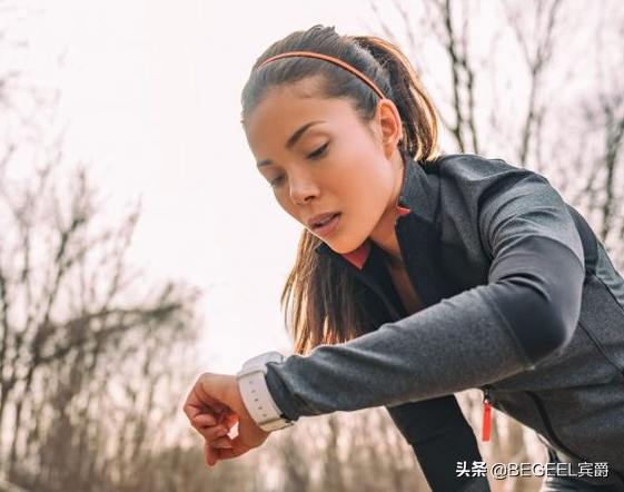 都說每個男人應該擁有三塊表,女人也一樣,戴手錶不能含糊 都說每個男人應該擁有三塊表,女人也一樣,戴手錶不能含糊