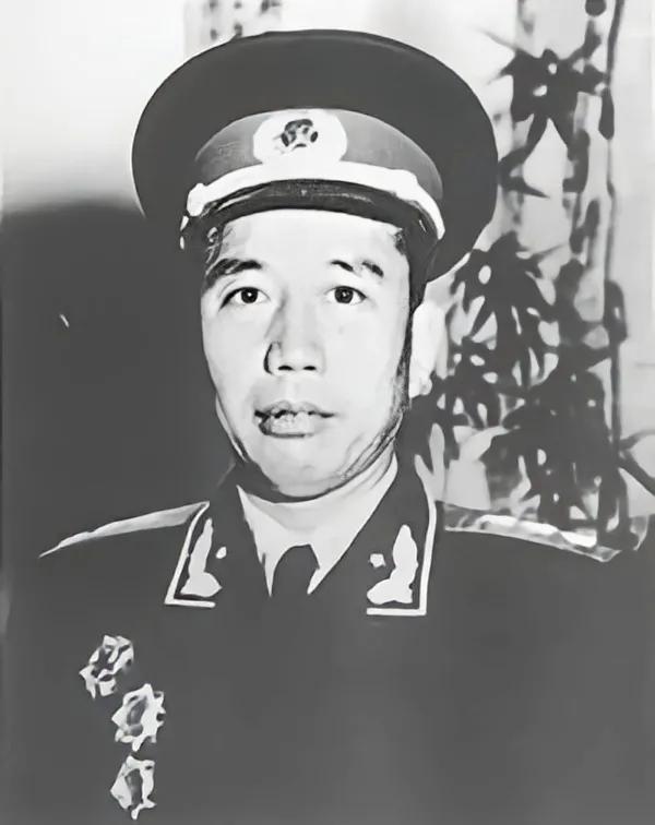 八路軍120師戰鬥序列，1955年授銜時將星雲集，1人元帥，6人上將