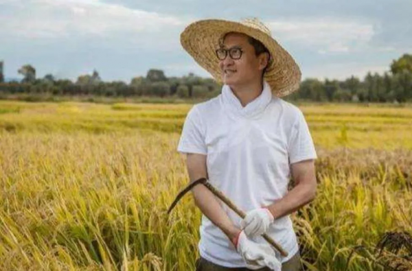 5位轉行的演員：蘇翊鳴在冬奧會創歷史摘銀牌，張庭公司涉嫌傳銷