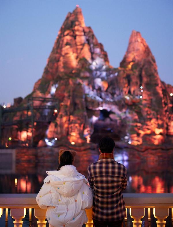 毛曉彤楊玏環球影城打卡照,是誰又磕到了 毛曉彤楊玏環球影城打卡照,是誰又磕到了