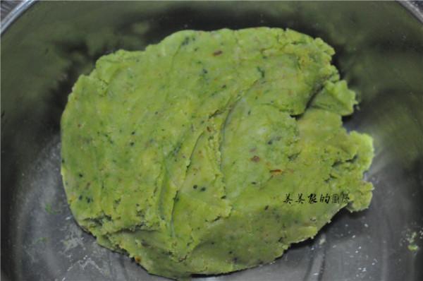 綠豆做月餅，清熱去內火，少油低脂易消化，中秋吃它，比月餅香