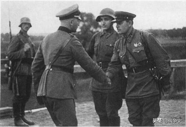 透過德國海軍司令的&OpenCurlyDoubleQuote;失言&rdquo;，我們要警惕西方種族圍剿的可怕思想