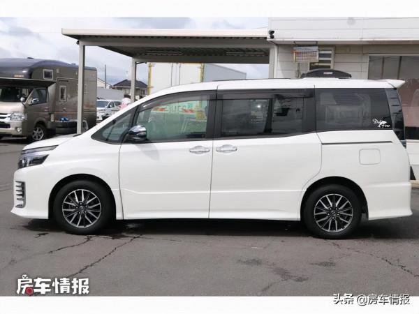 豐田家用MPV變身床車,2.0L動力配四驅帶廚房,約合20萬價效比強 豐田家用MPV變身床車,2.0L動力配四驅帶廚房,約合20萬價效比強