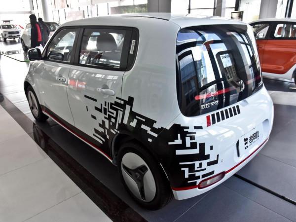 續航超400km,低價高配養車省錢的帶快充代步車,實拍尤拉白貓 續航超400km,低價高配養車省錢的帶快充代步車,實拍尤拉白貓