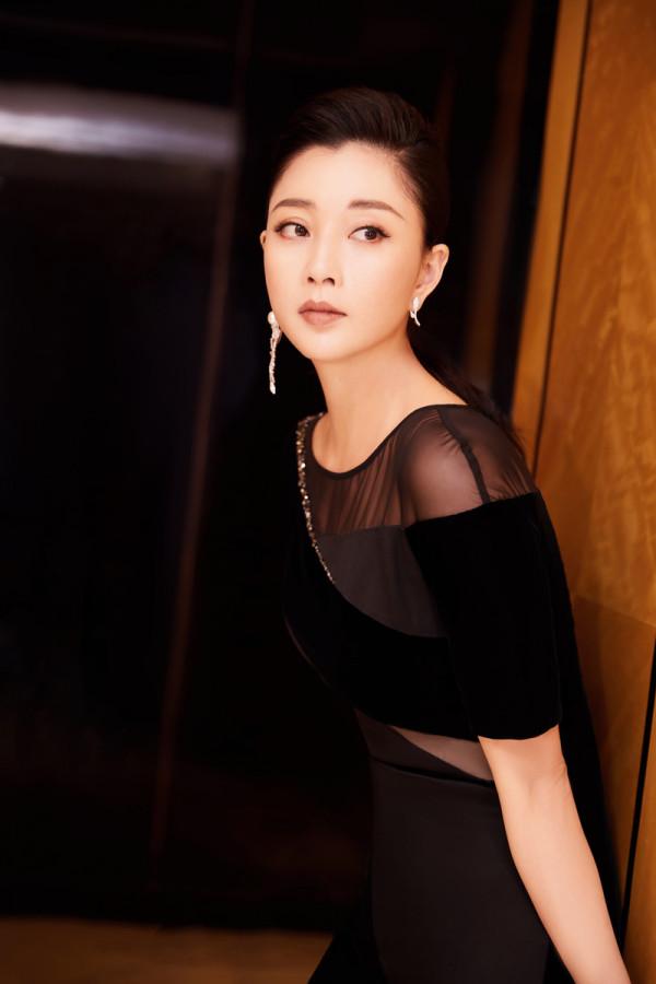 李小冉、殷桃、梅婷三個女人的“恩怨糾纏”：現實比電影更狗血